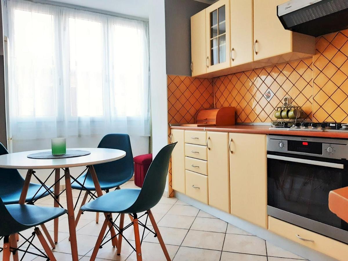 Ferienwohnung Bright & Cozy Pula Exterior foto